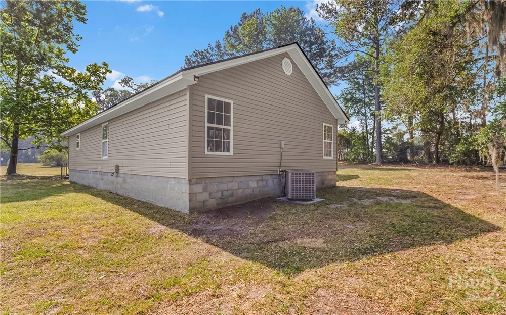 1595 Forest Island Drive Townsend, GA 31331