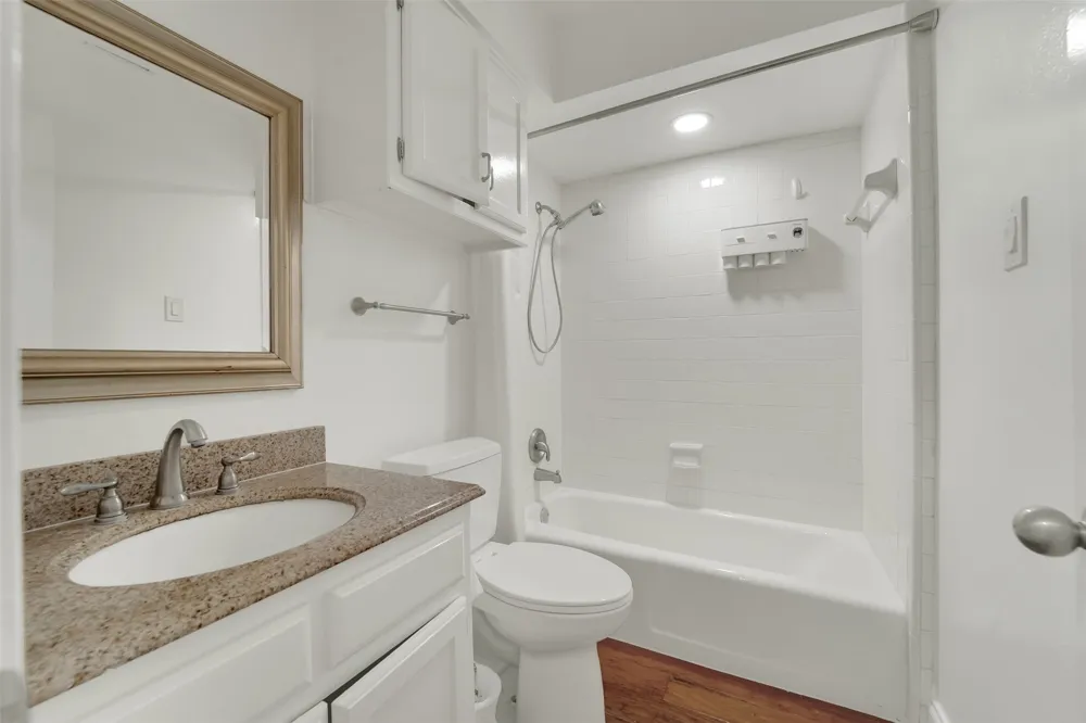 3021 Waterfront Circle Garland, TX 75042