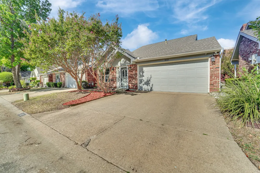 3021 Waterfront Circle Garland, TX 75042