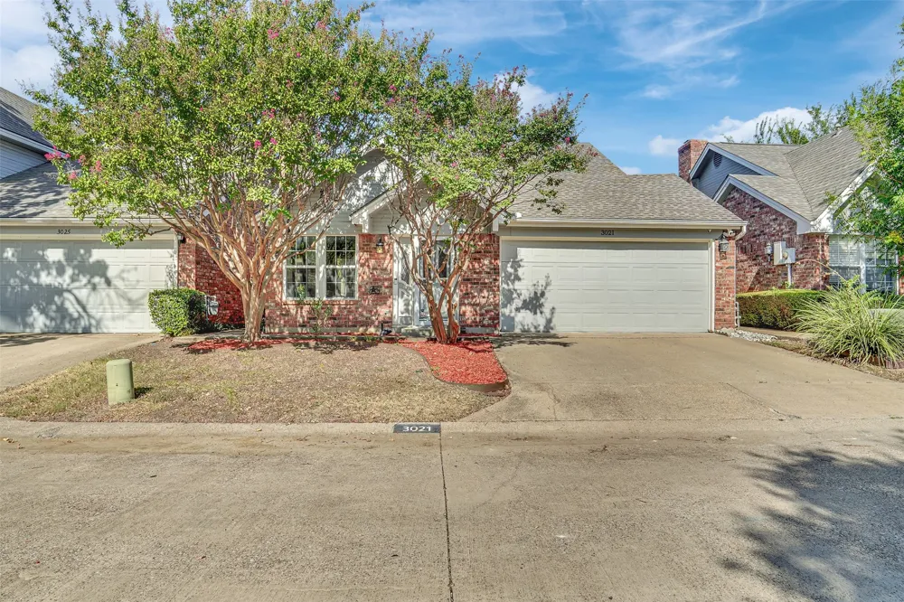 3021 Waterfront Circle Garland, TX 75042