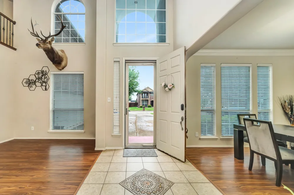 2312 Tawny Owl Road Grand Prairie, TX 75052