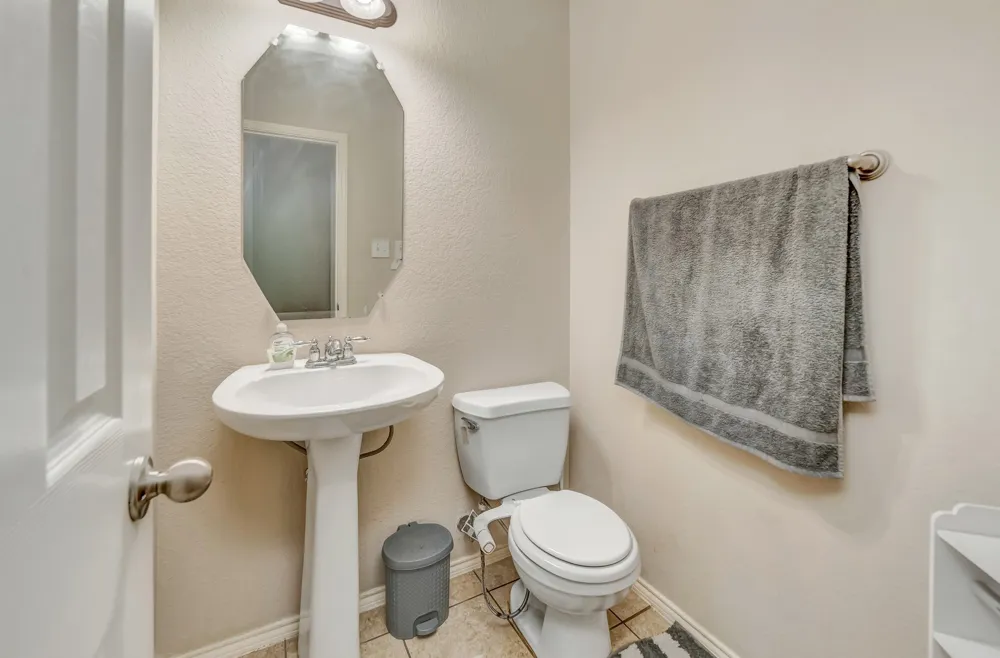 2312 Tawny Owl Road Grand Prairie, TX 75052