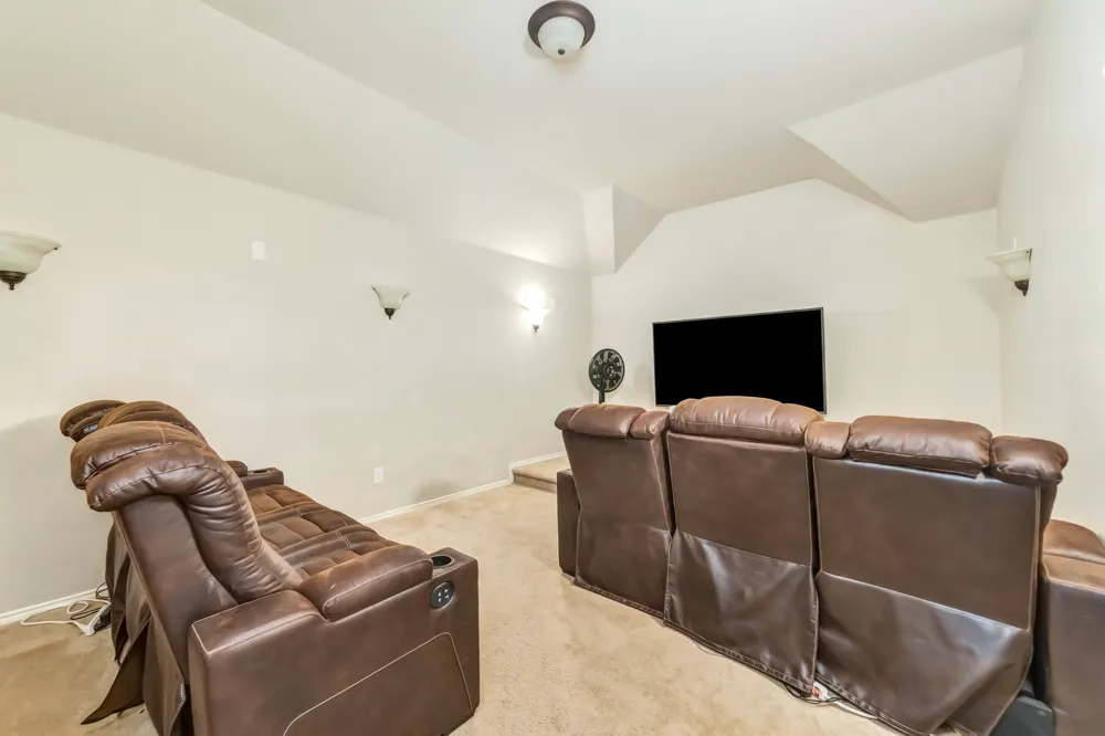 2312 Tawny Owl Road Grand Prairie, TX 75052