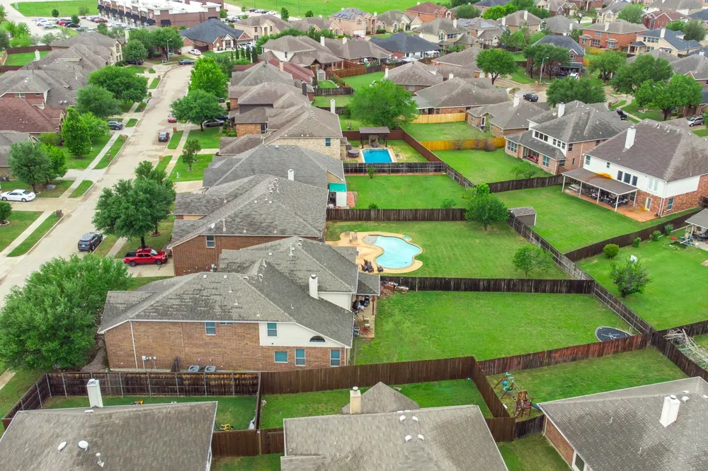 2312 Tawny Owl Road Grand Prairie, TX 75052