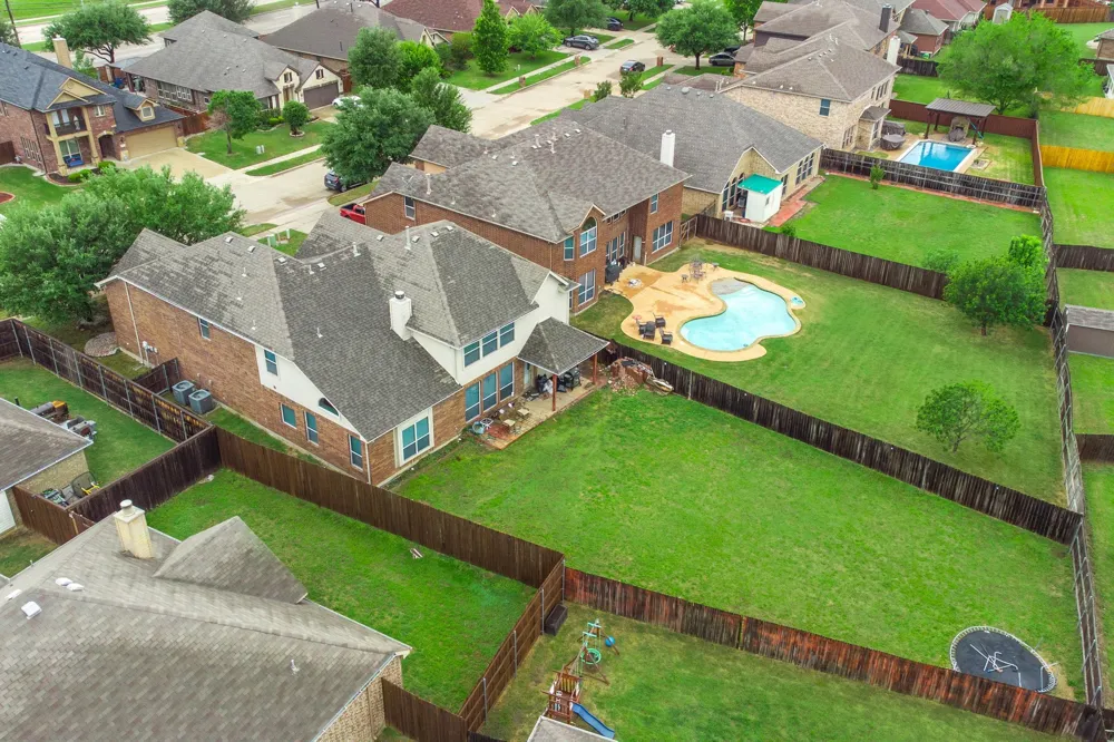 2312 Tawny Owl Road Grand Prairie, TX 75052