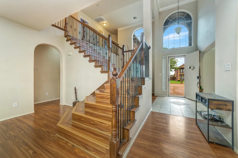 2312 Tawny Owl Road Grand Prairie, TX 75052