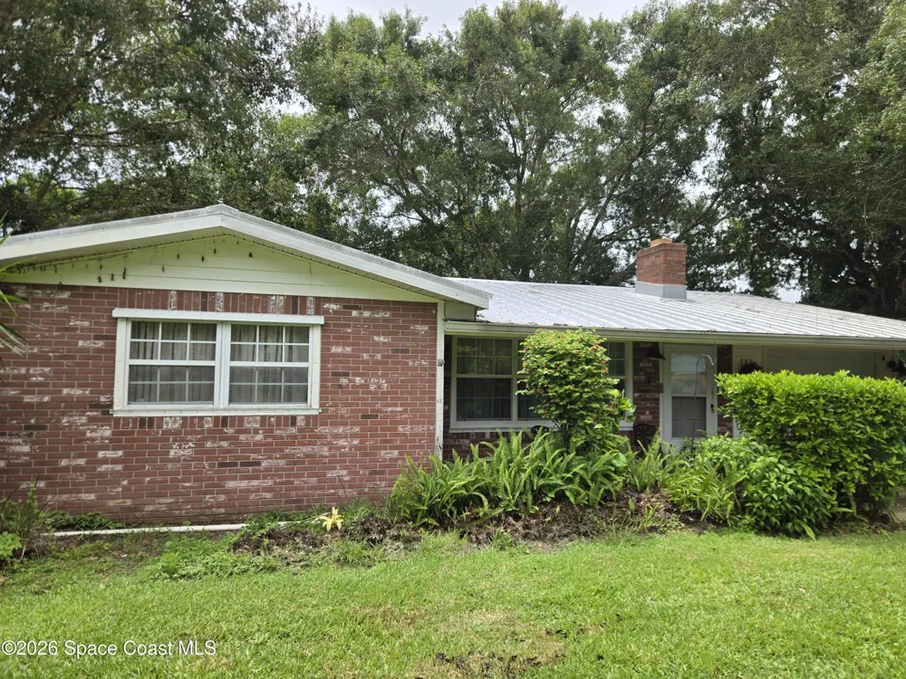 782 Dixie Terrace NW Sebastian, FL 32958