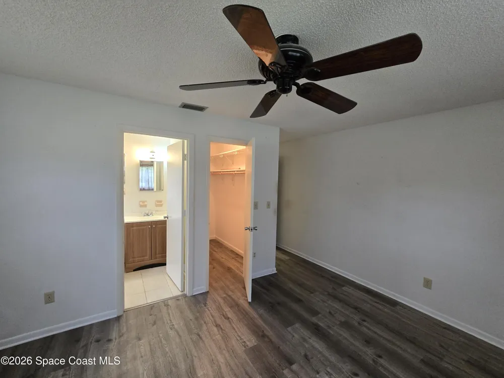 782 Dixie Terrace NW Sebastian, FL 32958
