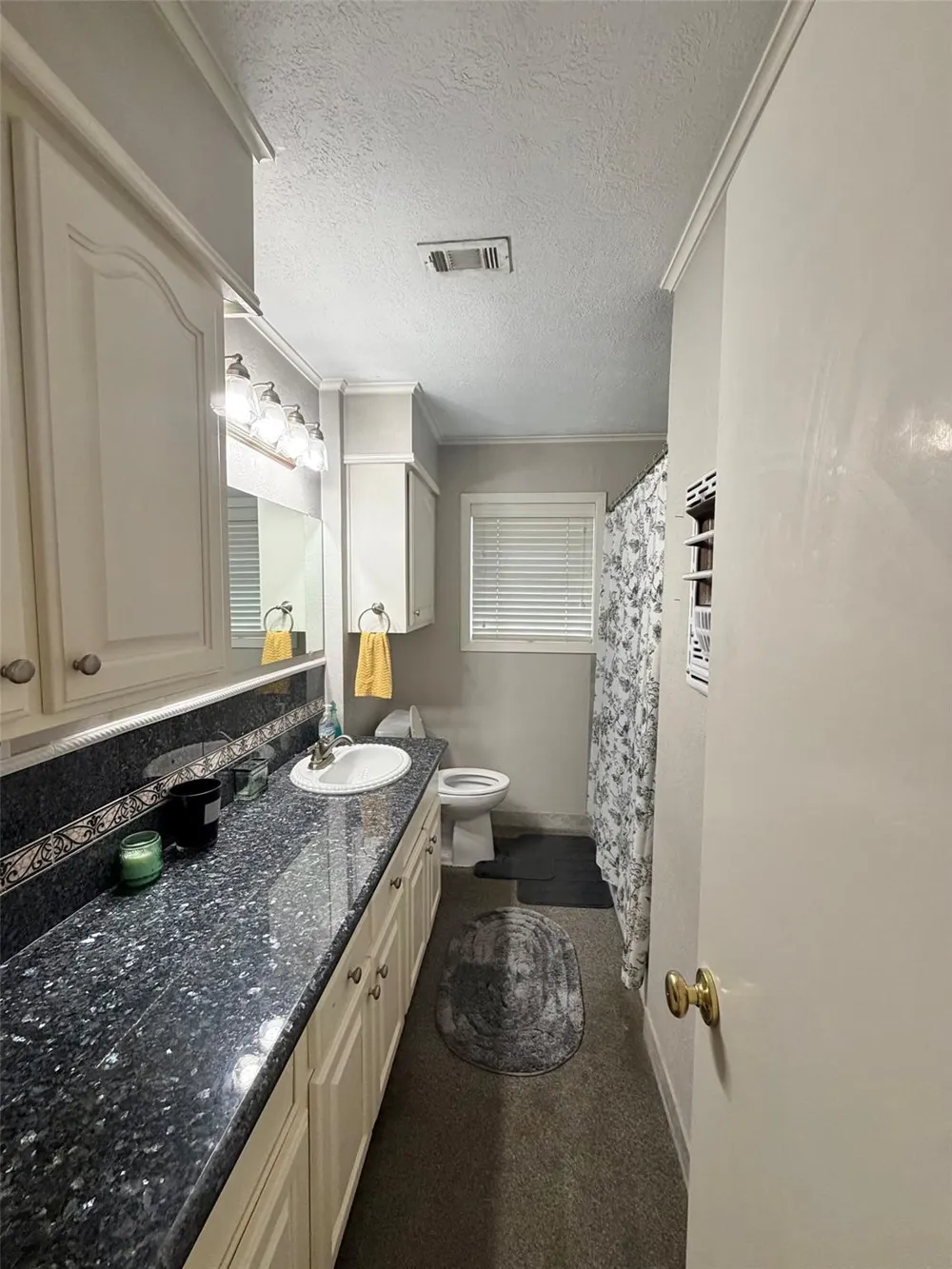 2637 Hampton Lane Port Neches, TX 77651