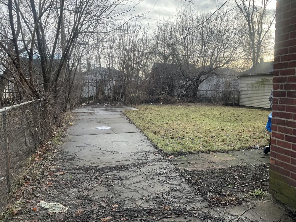 18752 Faust Avenue Detroit, MI 48219