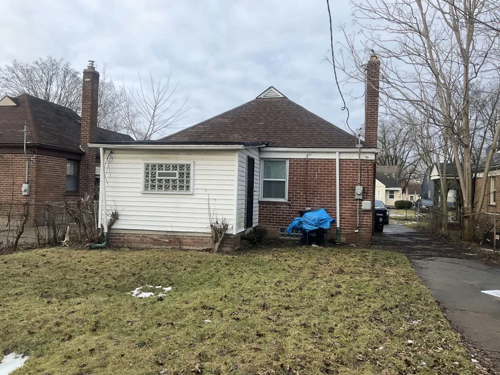 18752 Faust Avenue Detroit, MI 48219