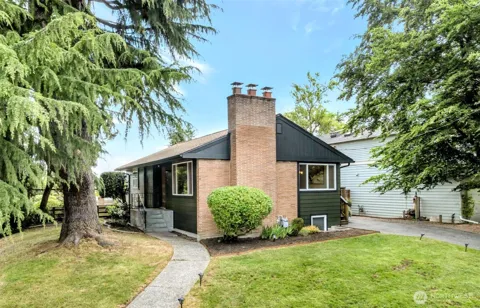 3802 NE 90th Street