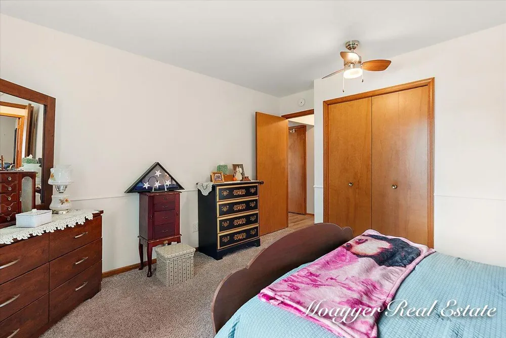 5891 Leisure S Drive SE Kentwood City, MI 49548