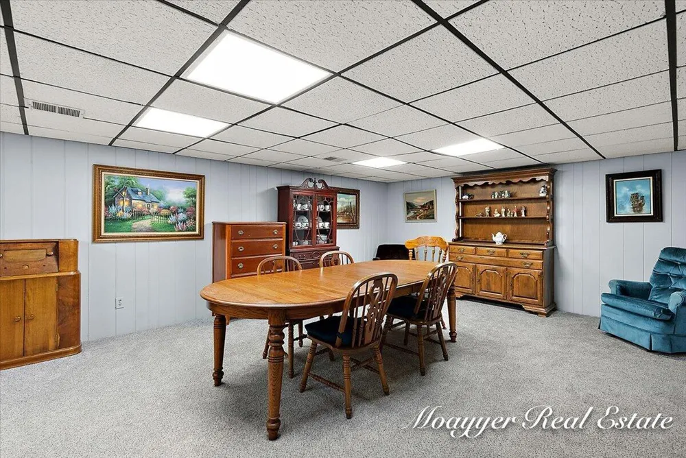 5891 Leisure S Drive SE Kentwood City, MI 49548
