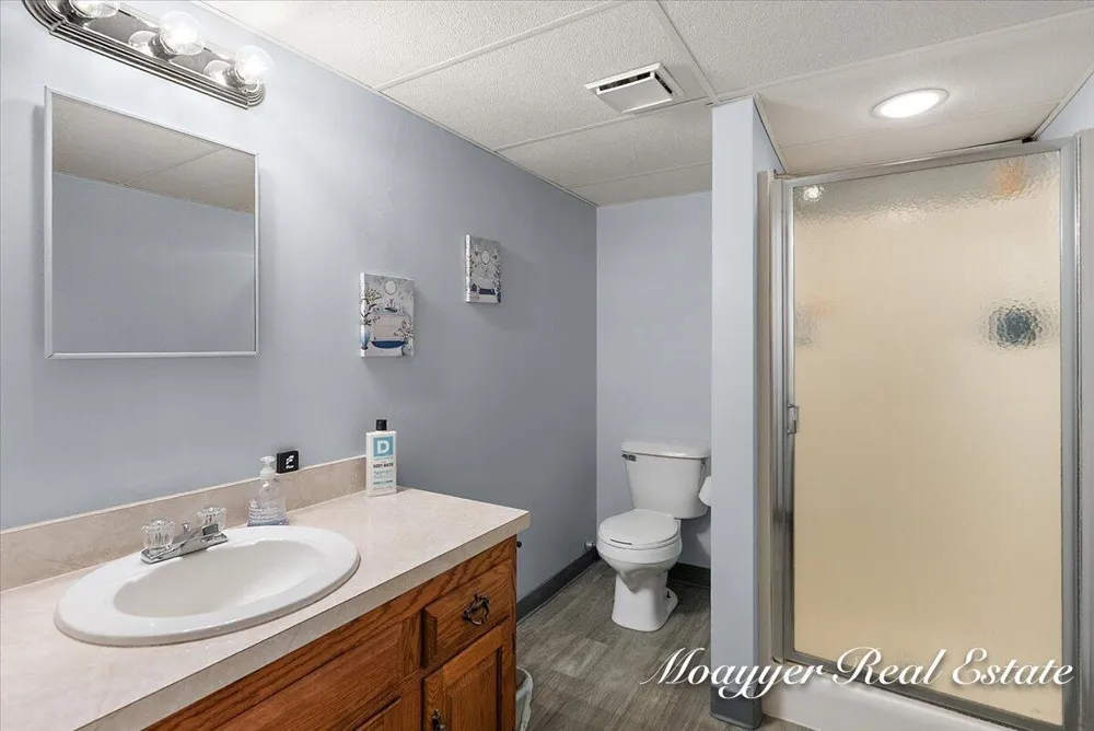5891 Leisure S Drive SE Kentwood City, MI 49548