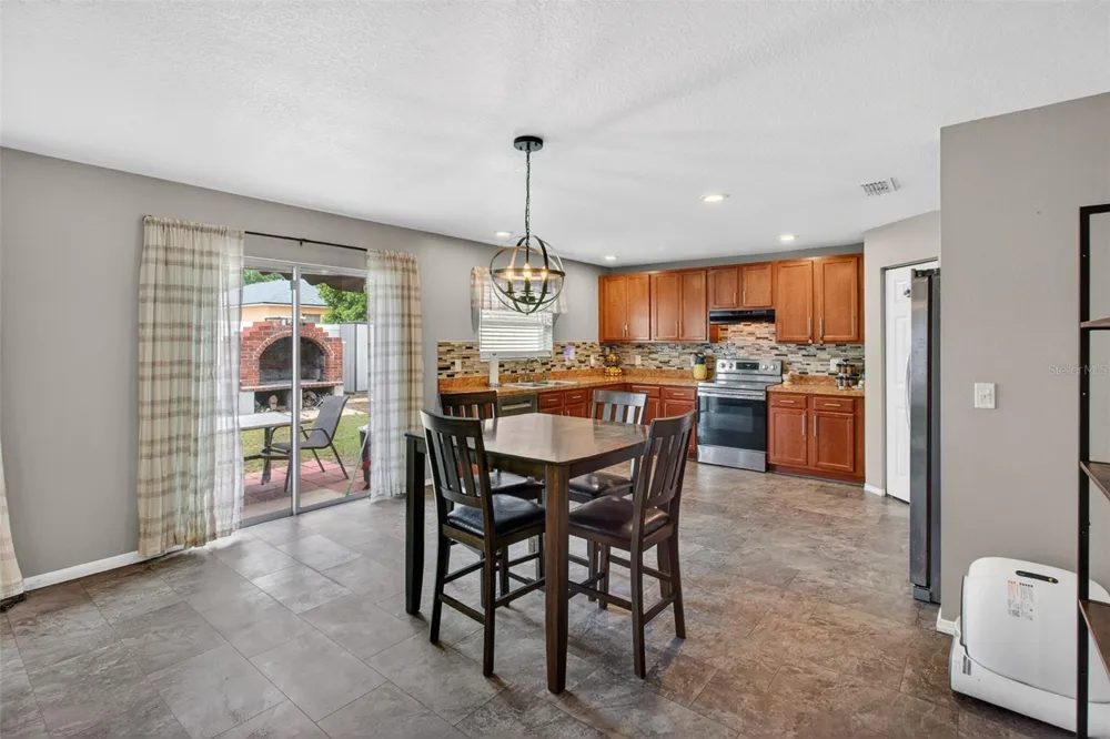 11154 RUNNING PINE DRIVE DRIVE Riverview, FL 33569
