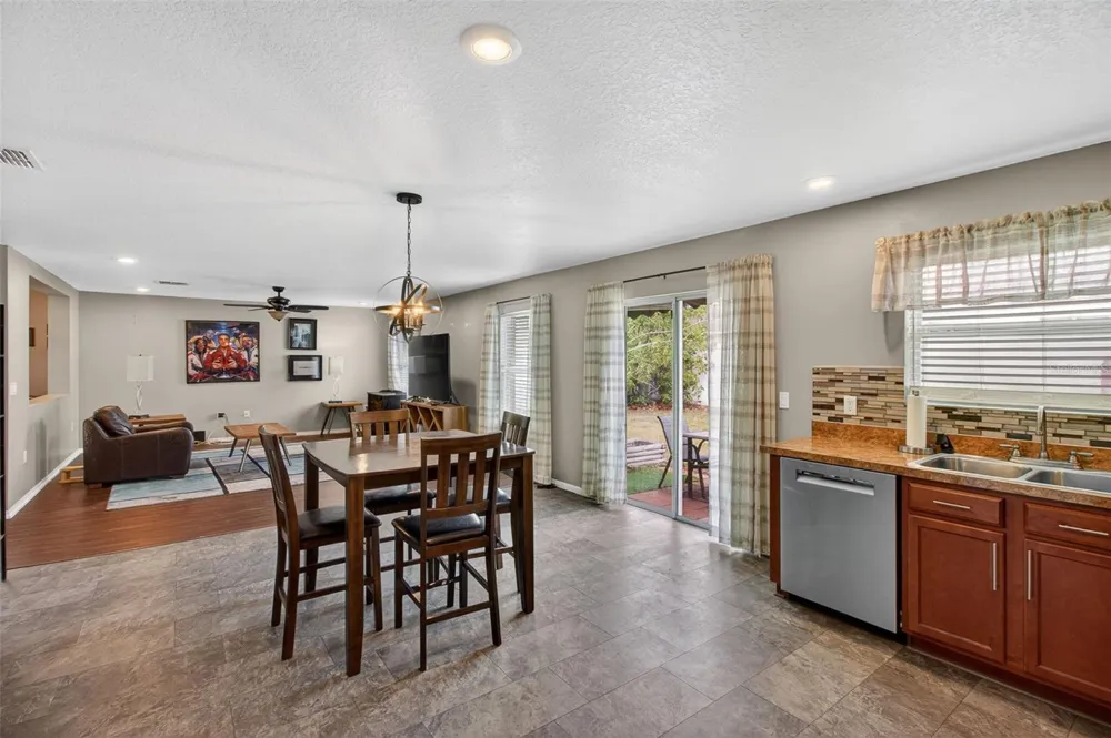 11154 RUNNING PINE DRIVE DRIVE Riverview, FL 33569