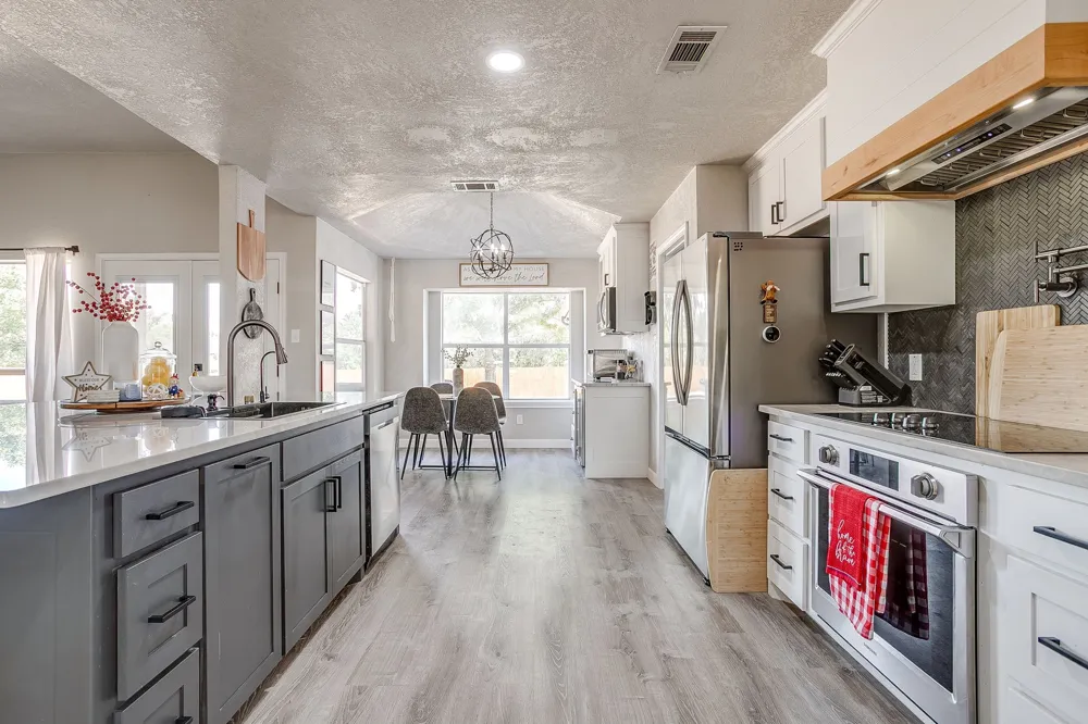 222 Hidden Acres Lane Weatherford, TX 76087