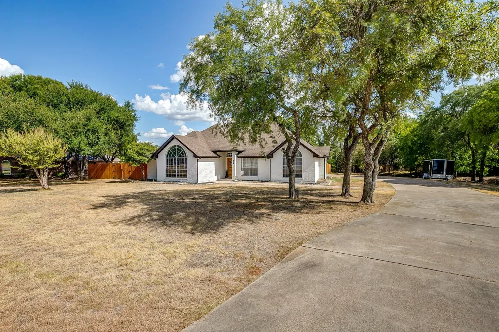 222 Hidden Acres Lane Weatherford, TX 76087