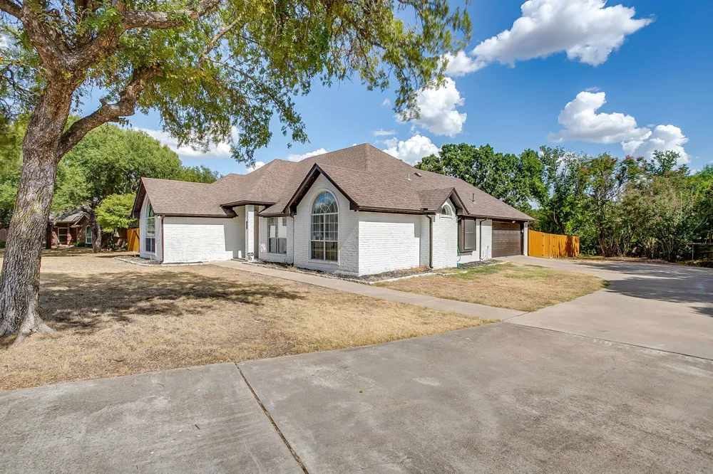 222 Hidden Acres Lane Weatherford, TX 76087