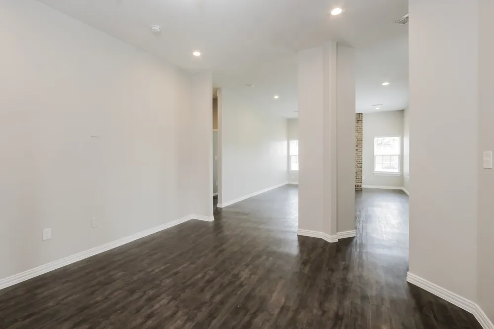 1633 Mockingbird Lane DeSoto, TX 75115