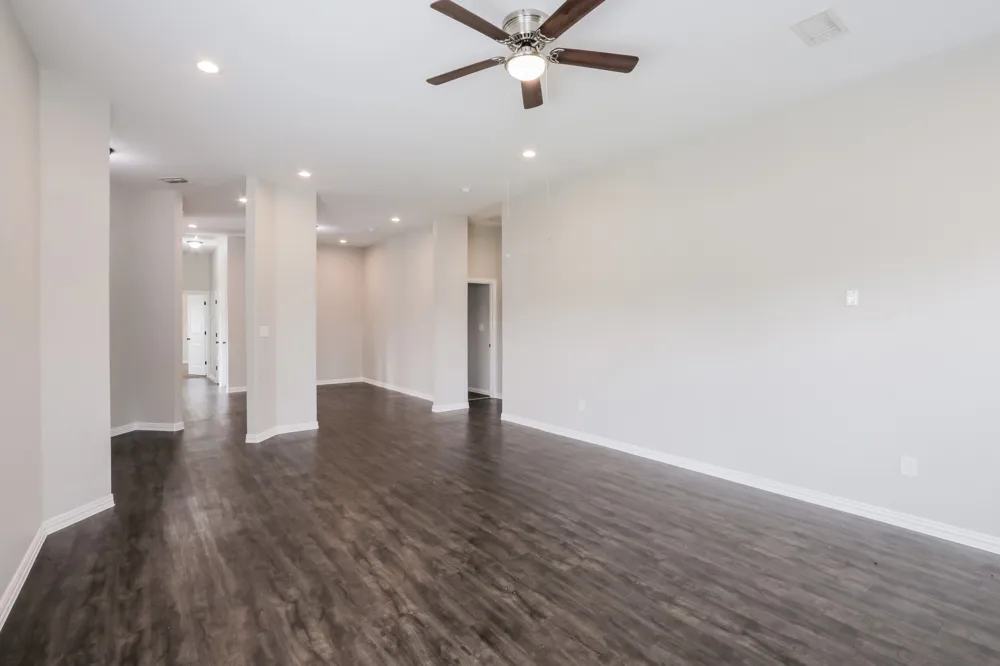 1633 Mockingbird Lane DeSoto, TX 75115