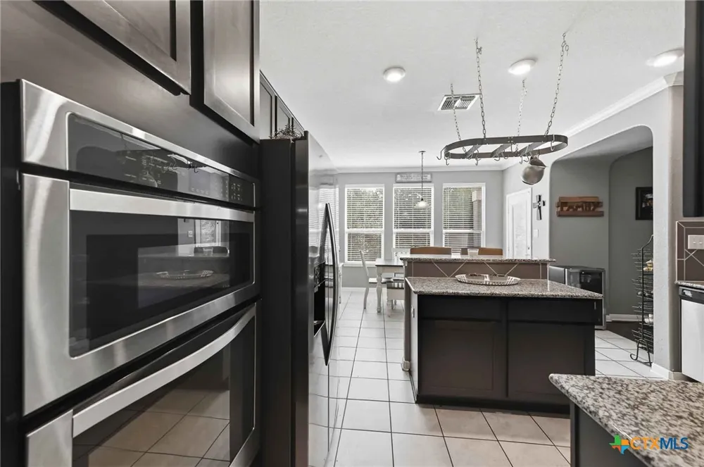 11330 Hill Top Bend Helotes, TX 78023