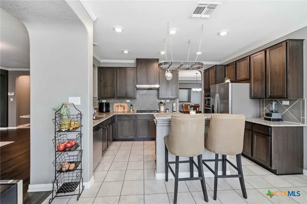 11330 Hill Top Bend Helotes, TX 78023