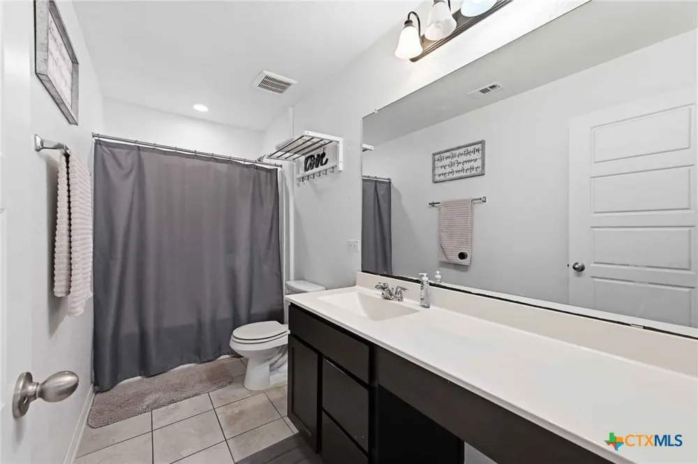 11330 Hill Top Bend Helotes, TX 78023