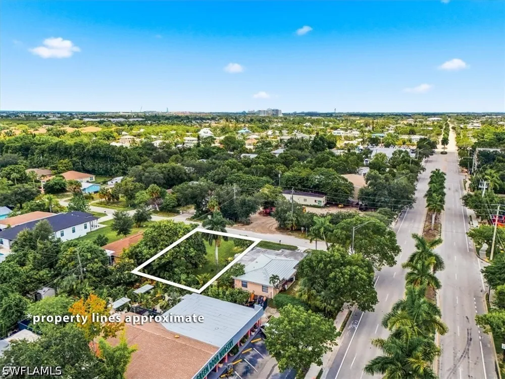 Barrett Avenue Naples, FL 34112