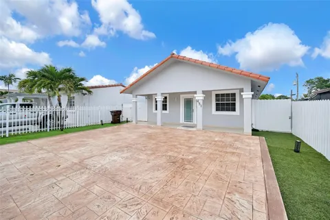 451 E 37st