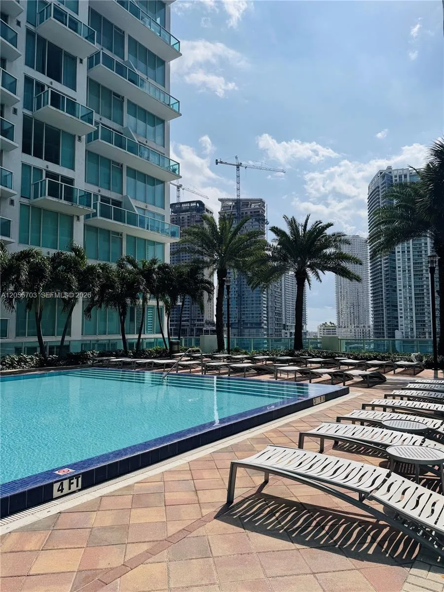 41 SE 5th #2204 Miami, FL 33131