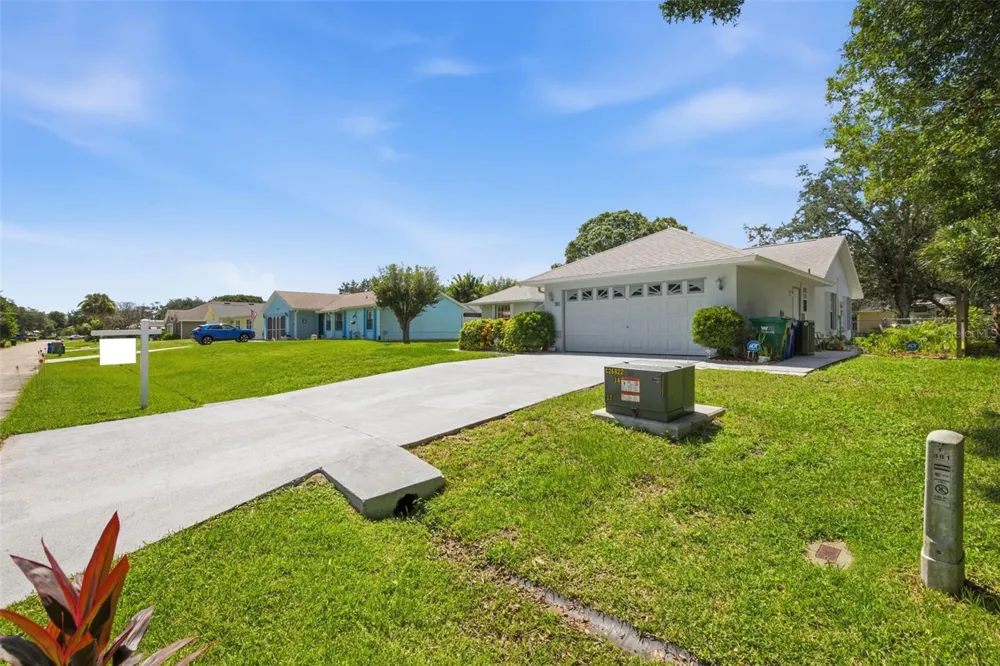 881 FOSTER AVENUE Sebastian, FL 32958