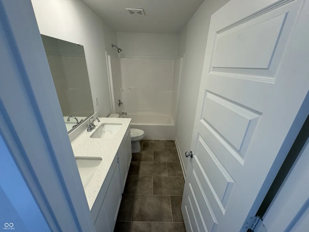 1124 Tansley Lane Avon, IN 46123