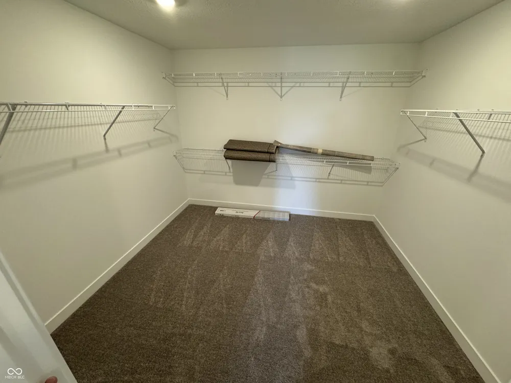 1124 Tansley Lane Avon, IN 46123