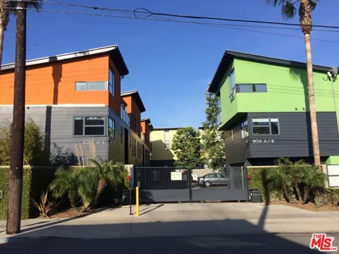 320 Indiana Avenue