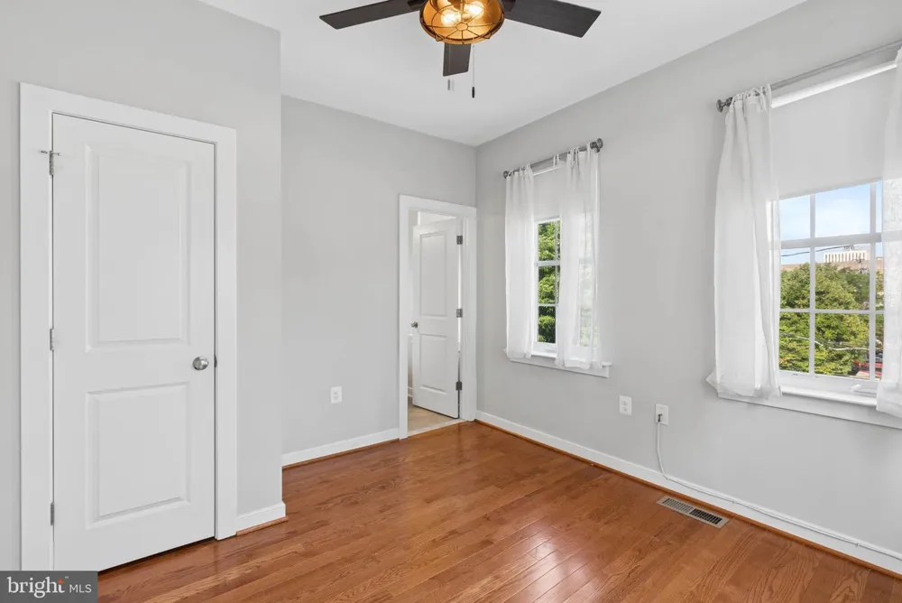 422 VIRGINIA AVENUE Towson, MD 21286