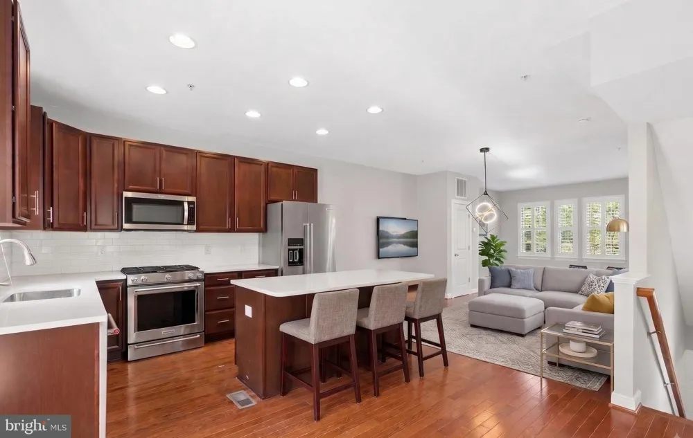 422 VIRGINIA AVENUE Towson, MD 21286