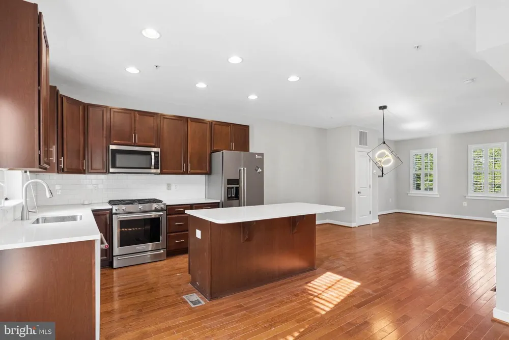 422 VIRGINIA AVENUE Towson, MD 21286