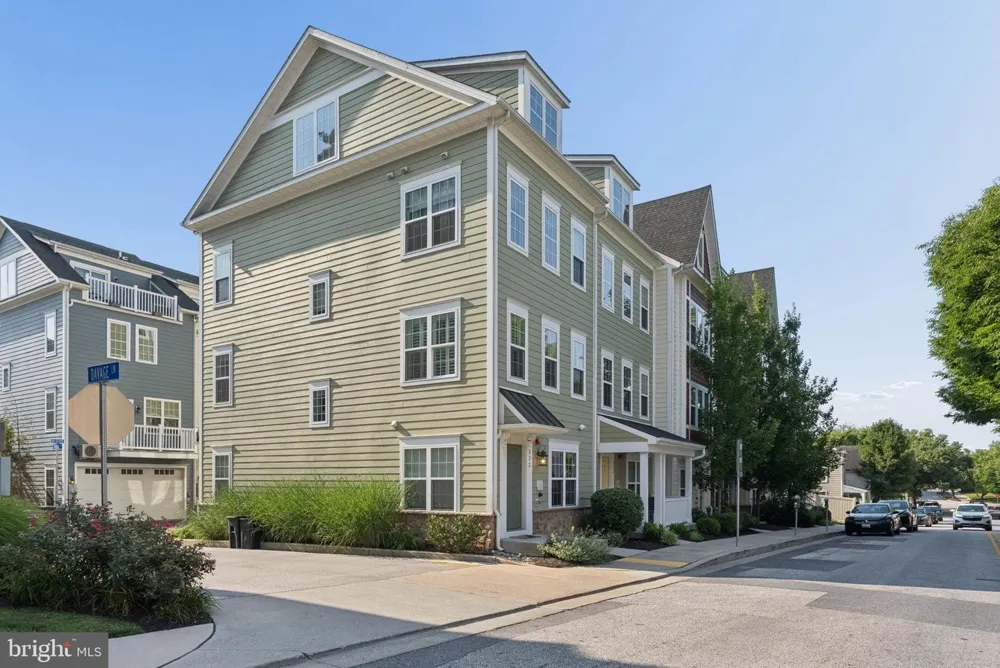 422 VIRGINIA AVENUE Towson, MD 21286