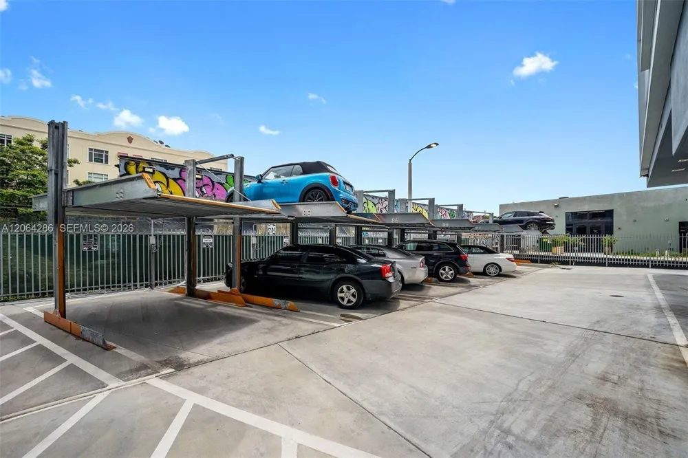 250 NW 24th St #2B Miami, FL 33127