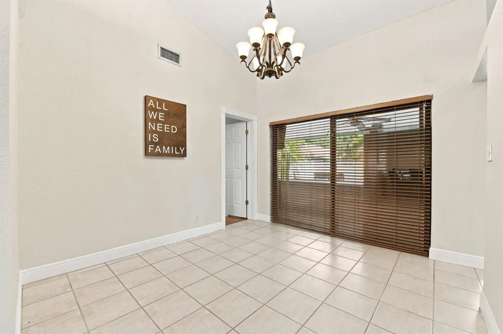 6013 NW 47th Place Coral Springs, FL 33067