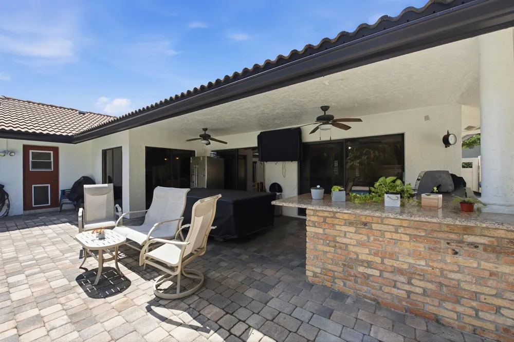 6013 NW 47th Place Coral Springs, FL 33067