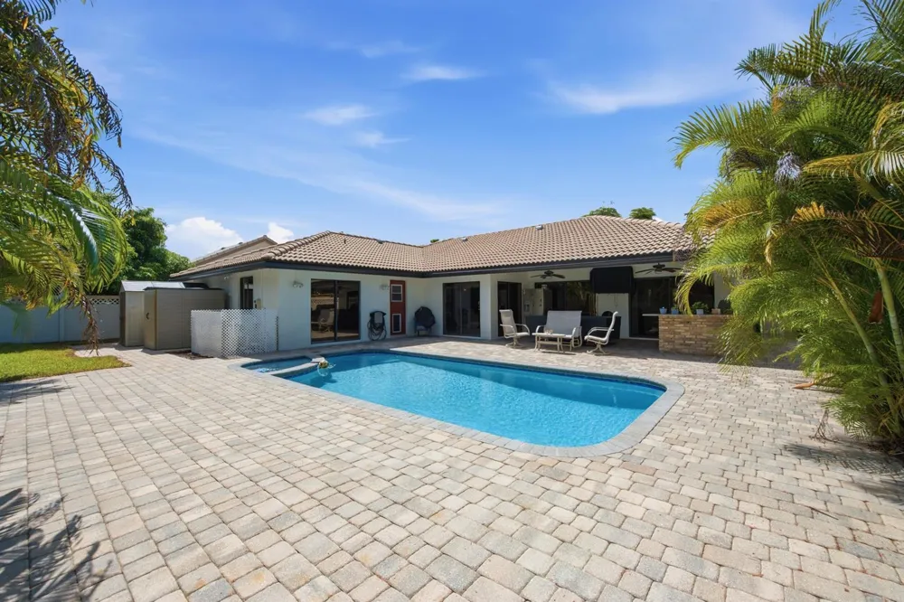 6013 NW 47th Place Coral Springs, FL 33067