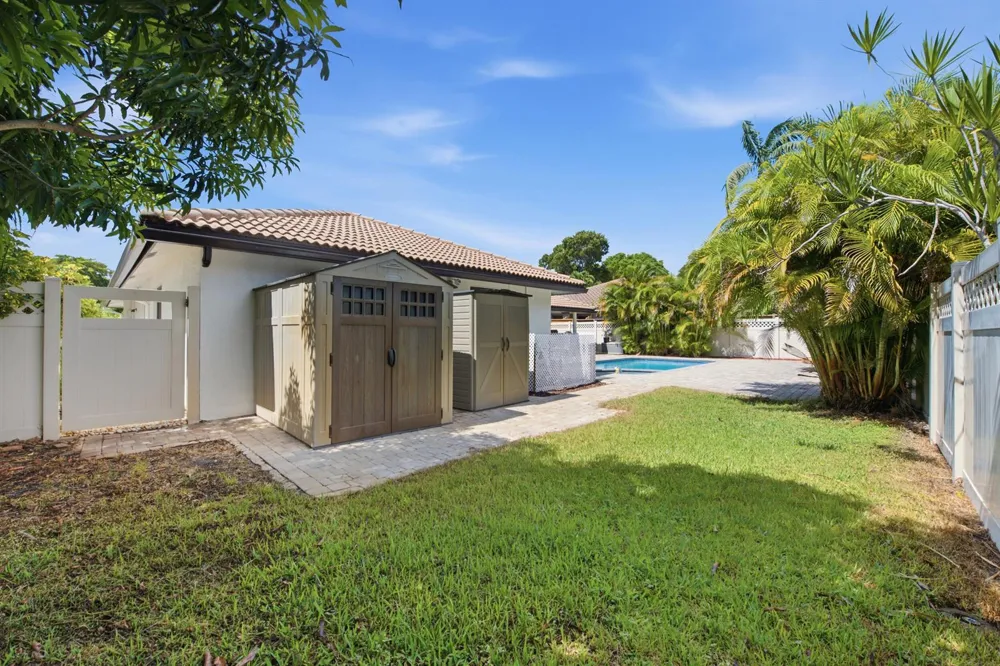 6013 NW 47th Place Coral Springs, FL 33067