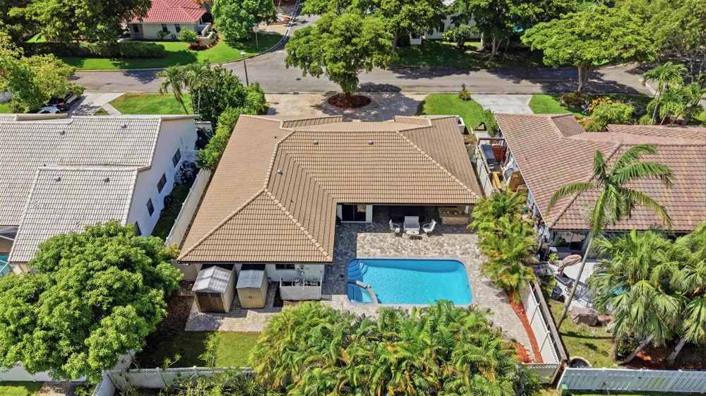 6013 NW 47th Place Coral Springs, FL 33067