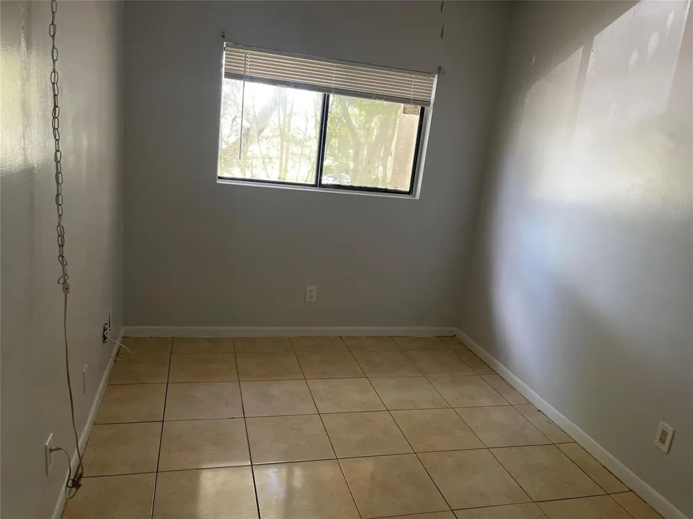 8843 SPRINGTREE LAKES DRIVE Sunrise, FL 33351