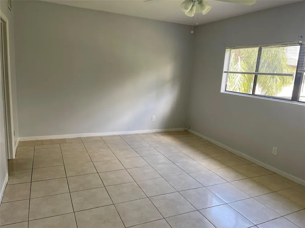 8843 SPRINGTREE LAKES DRIVE Sunrise, FL 33351