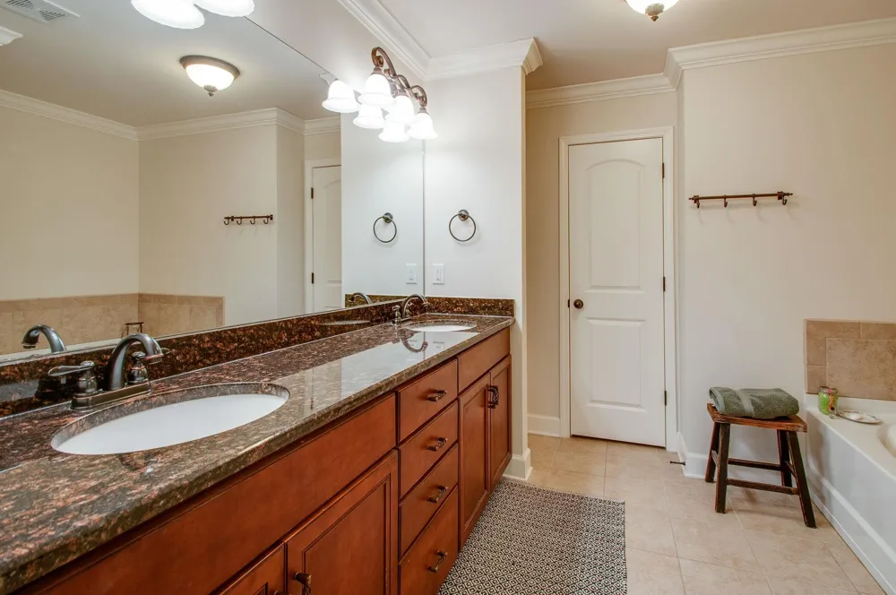 612 Nevins Pl Nolensville, TN 37135