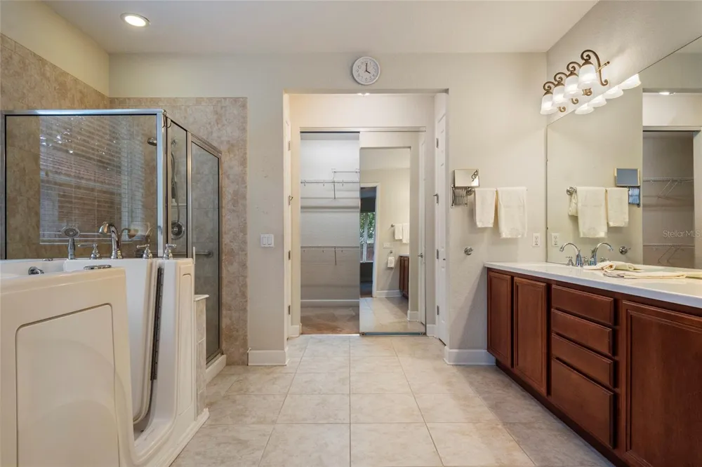 544 DOUGLAS EDWARD DRIVE Ocoee, FL 34761